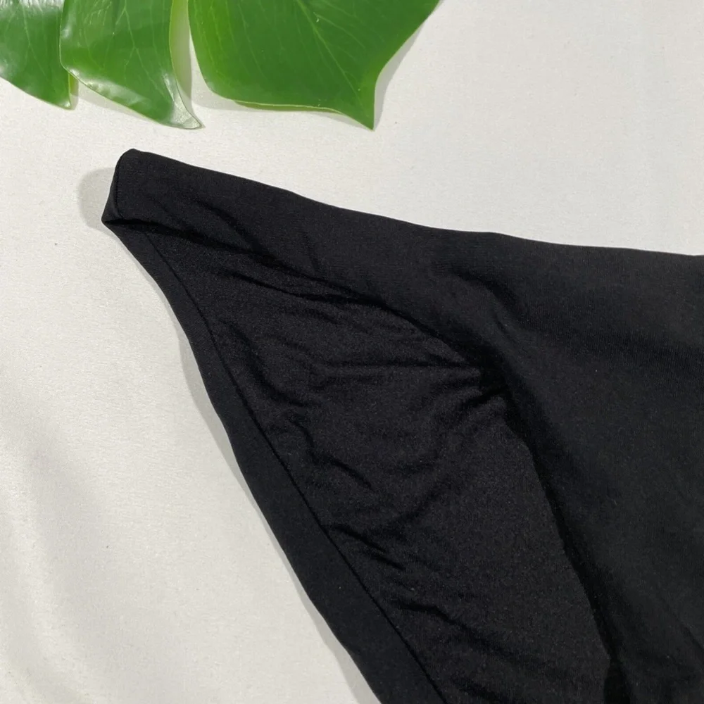 NWT Robin Piccone Ava Bikini Bottoms‎ in Black [SZ Large ]